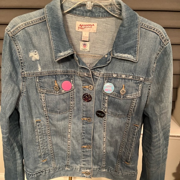 Taylor Swift The Era’s Tour Denim Jacket ~ Great Gift for any Taylor fan. - Picture 7 of 7